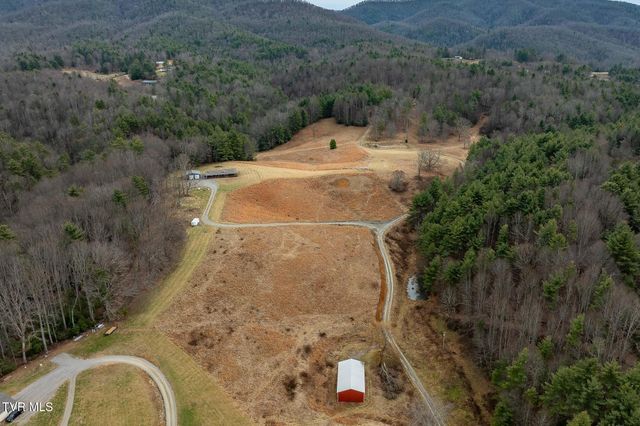 3146 Divide Road, Mountain City, TN 37683