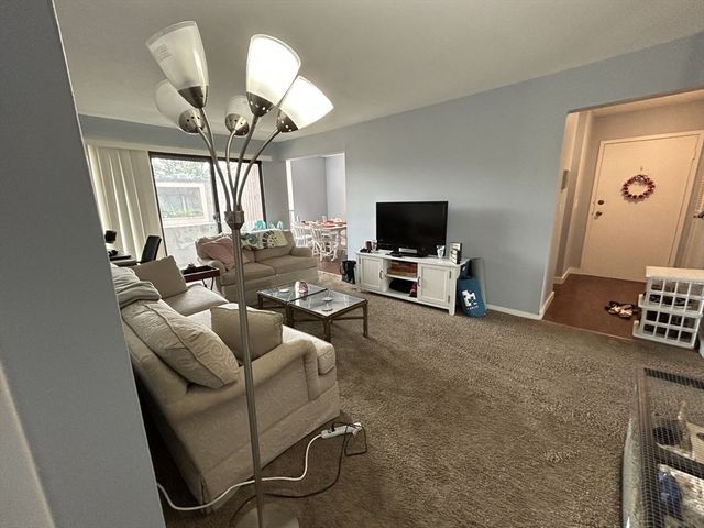 30 Shrewsbury Green J, Shrewsbury, MA 01545