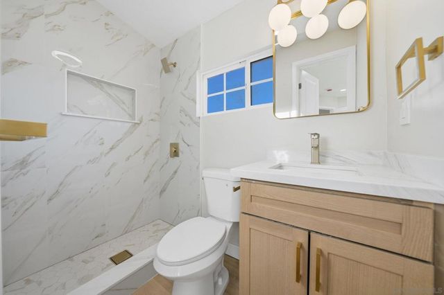 4665 67 E Thorn St, San Diego, CA 92105