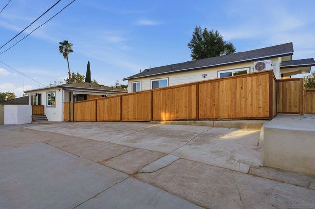 4665 67 E Thorn St, San Diego, CA 92105