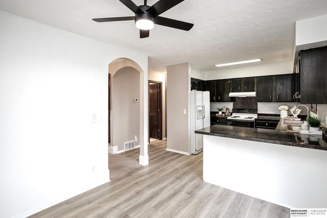 7708 S 87th Street, La Vista, NE 68128