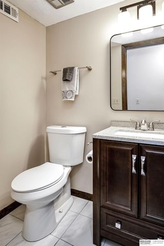 7708 S 87th Street, La Vista, NE 68128