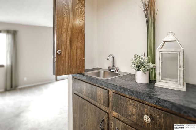 7708 S 87th Street, La Vista, NE 68128