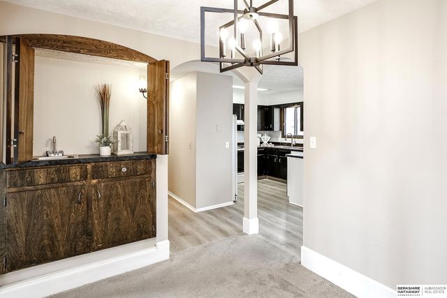 7708 S 87th Street, La Vista, NE 68128