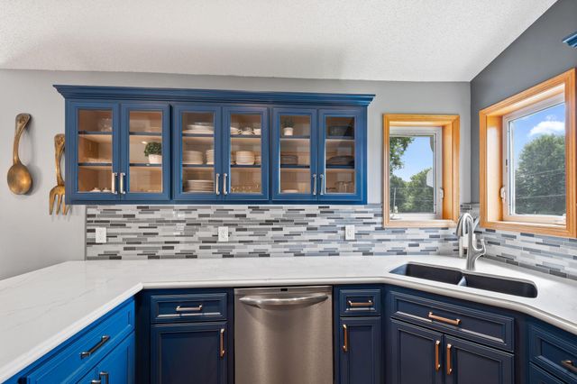 6501 Fawn Lane, Lino Lakes, MN 55014