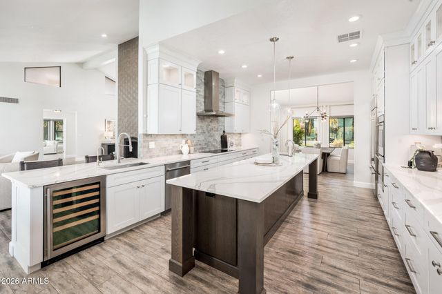 5402 E CHOLLA Street, Scottsdale, AZ 85254