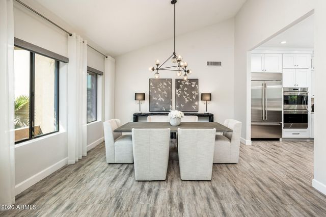 5402 E CHOLLA Street, Scottsdale, AZ 85254