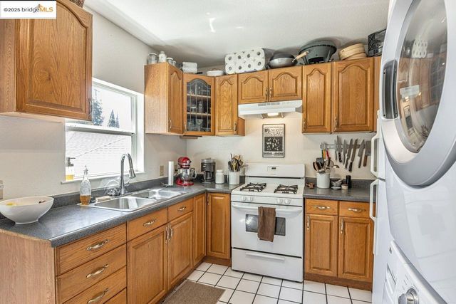 85 Linda Ave, Oakland, CA 94611