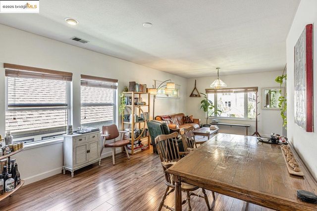 85 Linda Ave, Oakland, CA 94611