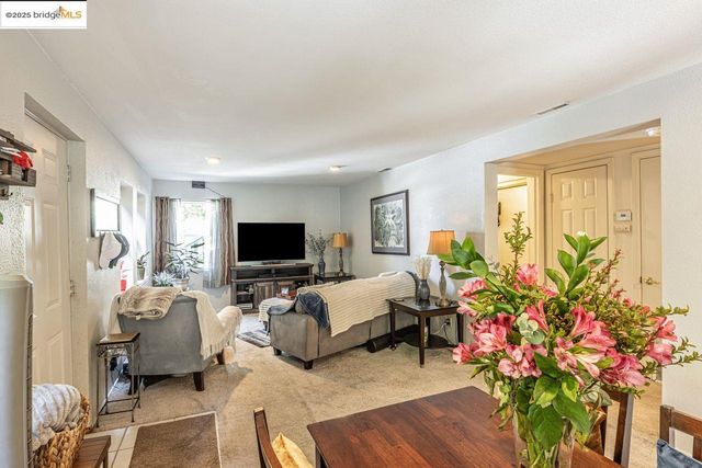 85 Linda Ave, Oakland, CA 94611