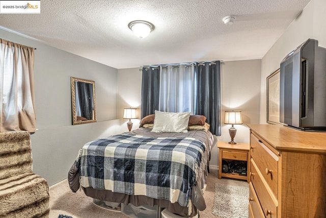 85 Linda Ave, Oakland, CA 94611