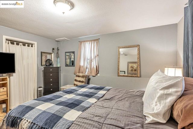 85 Linda Ave, Oakland, CA 94611