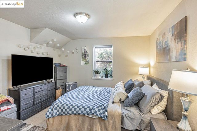 85 Linda Ave, Oakland, CA 94611