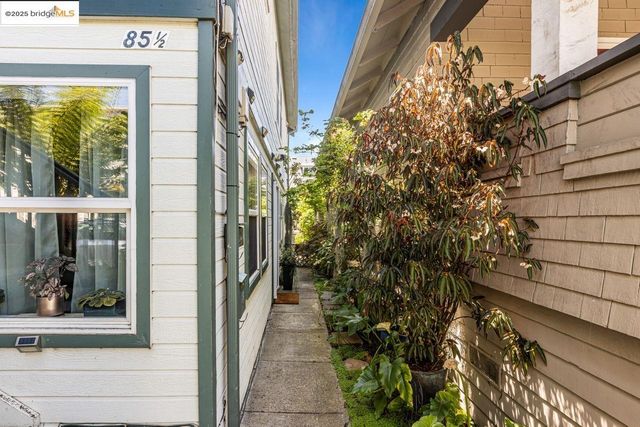 85 Linda Ave, Oakland, CA 94611