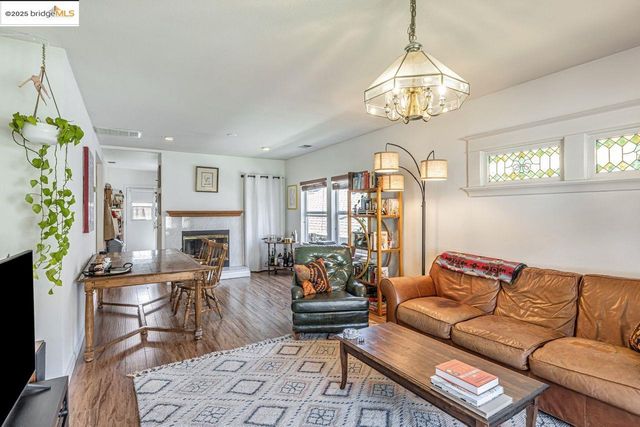 85 Linda Ave, Oakland, CA 94611