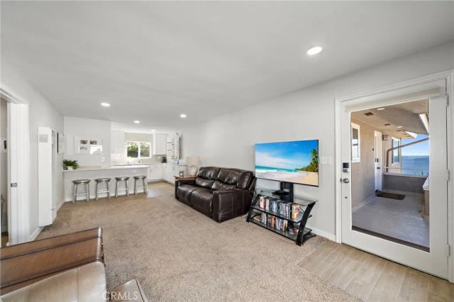 21711 Wesley D, Laguna Beach, CA 92651