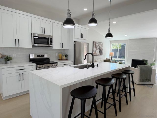 3418 Angwin Dr, San Diego, CA 92123