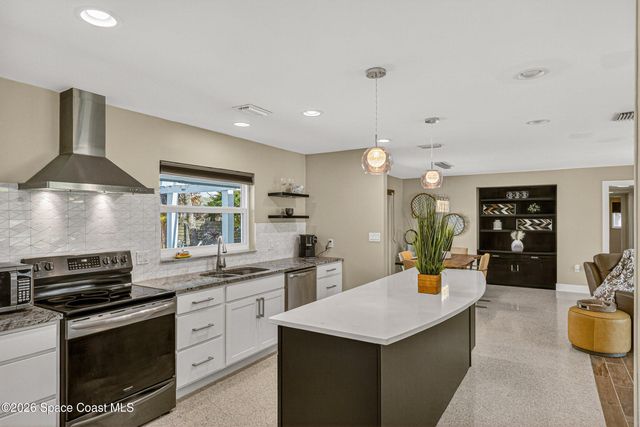 500 Hibiscus Trail, Melbourne Beach, FL 32951