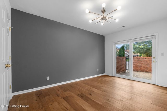 411 Eastgate Village Wynde, Louisville, KY 40223