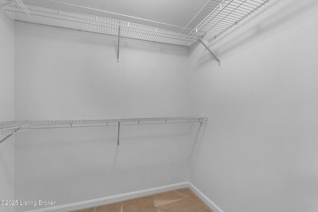 411 Eastgate Village Wynde, Louisville, KY 40223