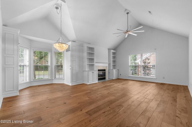 411 Eastgate Village Wynde, Louisville, KY 40223