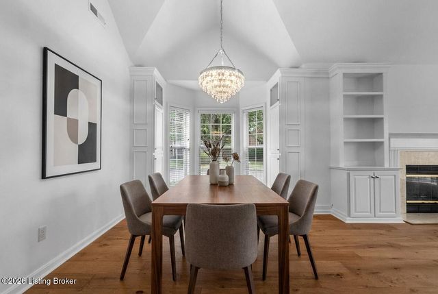 411 Eastgate Village Wynde, Louisville, KY 40223