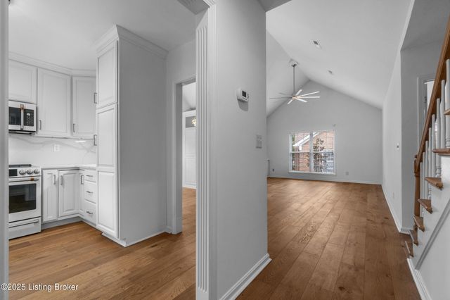 411 Eastgate Village Wynde, Louisville, KY 40223