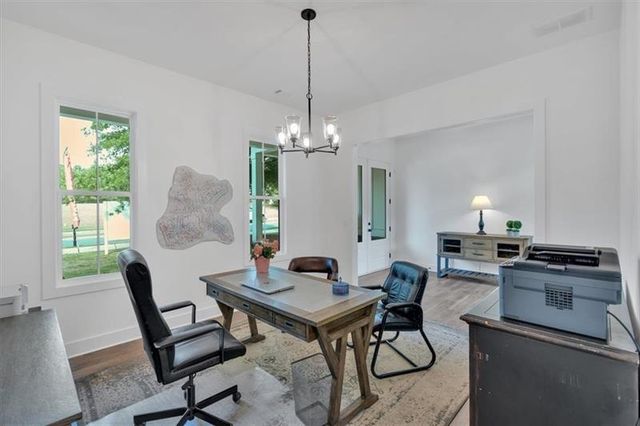 8 Greencliff Way SE, Cartersville, GA 30120