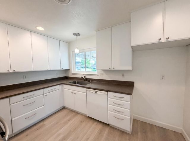 6840 Oaklawn Way, Fair Oaks, CA 95628