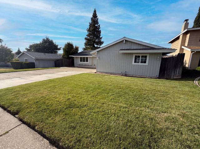 6840 Oaklawn Way, Fair Oaks, CA 95628