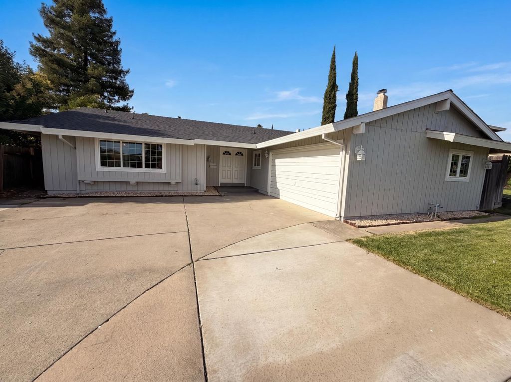 6840 Oaklawn Way, Fair Oaks, CA 95628