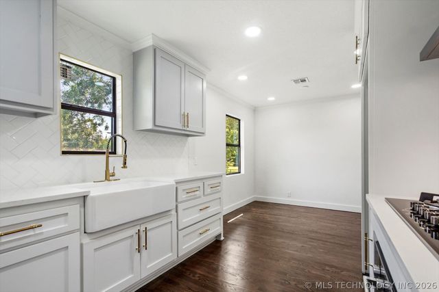 1825 N Delaware Avenue, Tulsa, OK 74110