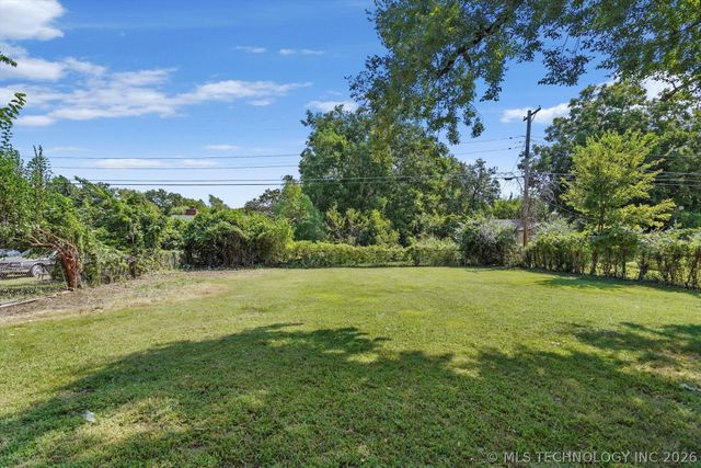 1825 N Delaware Avenue, Tulsa, OK 74110