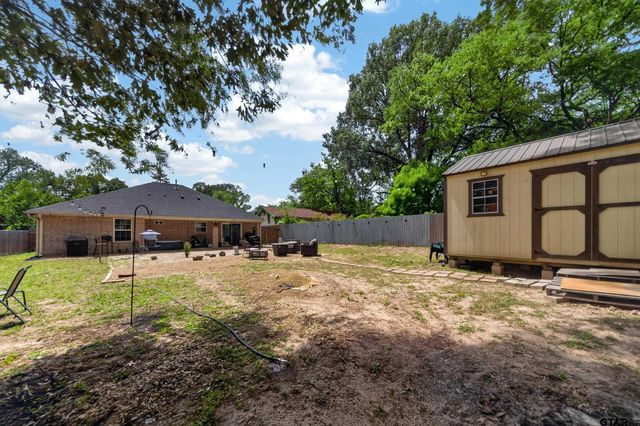 2119 Boswell St, Tyler, TX 75701