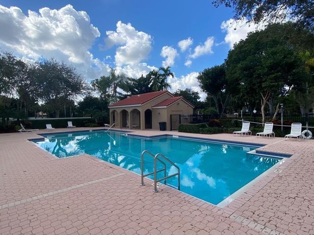 599 NW 87th Terrace, Coral Springs, FL 33071