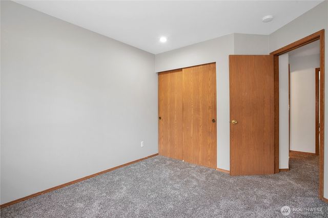 5607 Vincent Court SE, Lacey, WA 98513