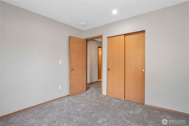 5607 Vincent Court SE, Lacey, WA 98513