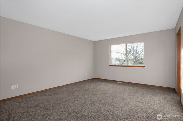 5607 Vincent Court SE, Lacey, WA 98513