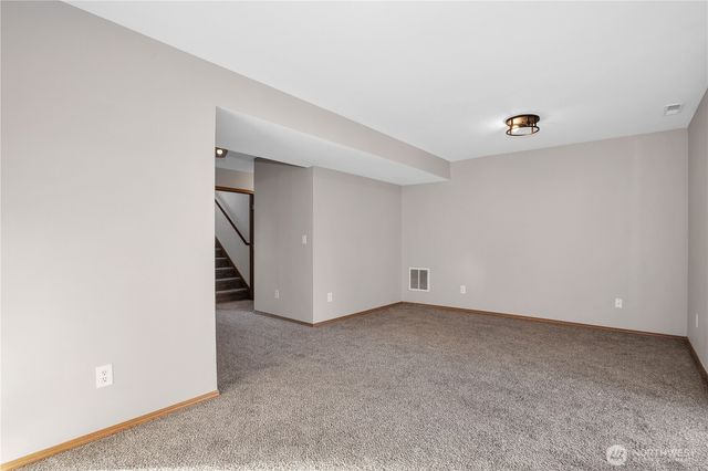 5607 Vincent Court SE, Lacey, WA 98513