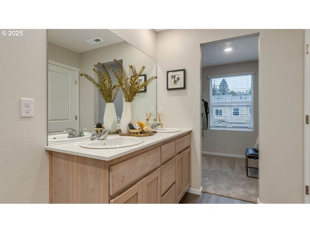 6158 Se 16th St, Gresham, OR 97080