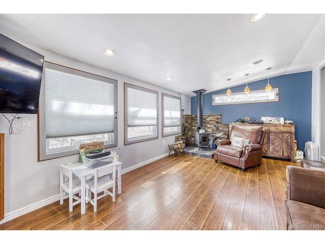 286 E 12th Ave, Broomfield, CO 80020