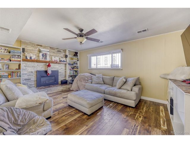 286 E 12th Ave, Broomfield, CO 80020