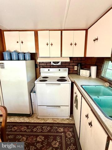 3372 DOGWOOD DR, Fort Loudon, PA 17224