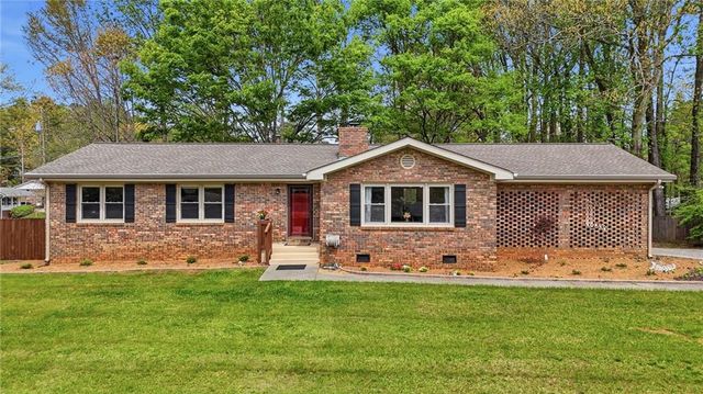201 Dillard Drive NE, Kennesaw, GA 30144
