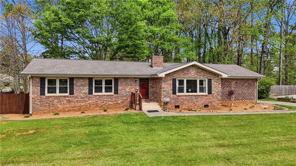 201 Dillard Drive NE, Kennesaw, GA 30144