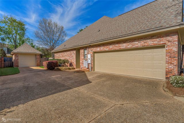 102 Chesterton Court, Bossier City, LA 71111