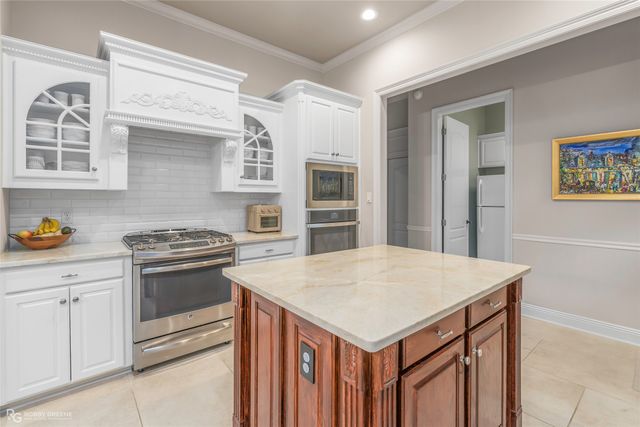 102 Chesterton Court, Bossier City, LA 71111