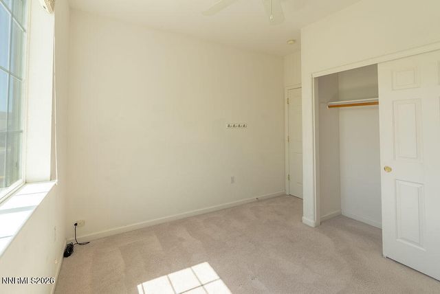 932 Lakeview Drive, Dayton, NV 89403