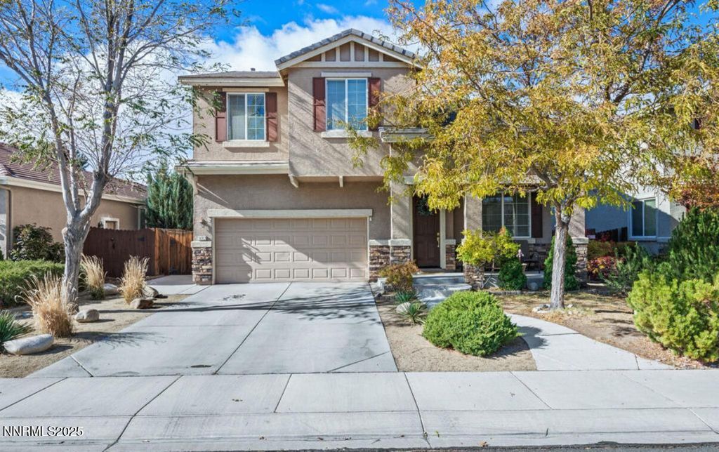 932 Lakeview Drive, Dayton, NV 89403