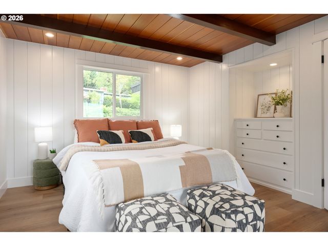 2405 W 22ND Ave, Eugene, OR 97405